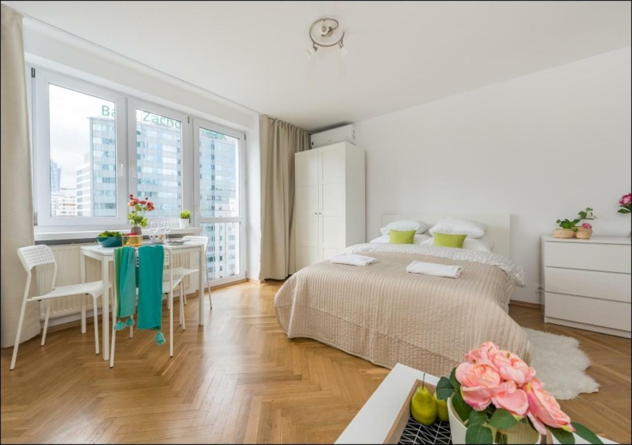 P&O Apartments Dworzec Centralny وارسو المظهر الخارجي الصورة