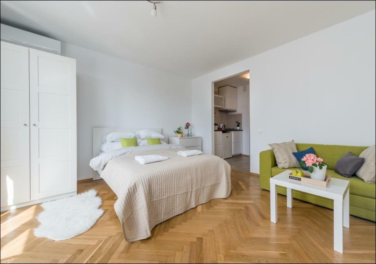 P&O Apartments Dworzec Centralny وارسو المظهر الخارجي الصورة